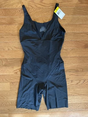 Women’s Maidenform Shapewear Size Med Black NWT 1191 - Image 1 of 4