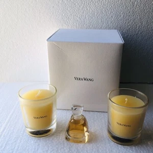 Vera Wang Parfum .13 fl oz and 2 Candles NWB - Picture 1 of 10