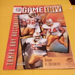 September 10, 1995 Cleveland Browns vs Tampa Bay Buccaneers GameDay Magazine - Picture 1 of 14