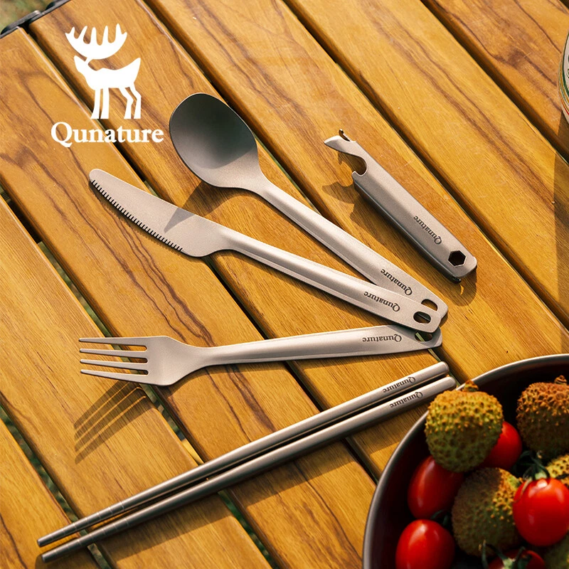 Hot Pure Titanium Tableware Set Outdoor Camping Picnic Chopsticks Fork Set - Image 1 of 4