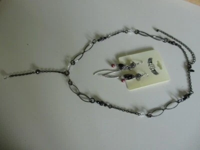 PARURE BIJOUX COLLIER MÉTAL&PERLES&1 PAIRE BOUCLES D'OREILLES STRASS&PERLE NEUFS - Photo 1/4