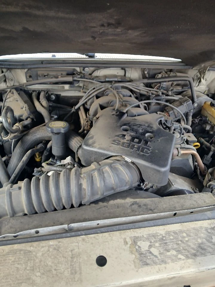 Conjunto de filtro de aire usado se adapta a: Ford Ranger 2002 4,0 grado A Foto 1 de 4