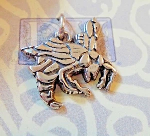Sterling Silver 18x18mm Wasp Hornet Yellow Jacket Georgia Tech Charm - Picture 1 of 3