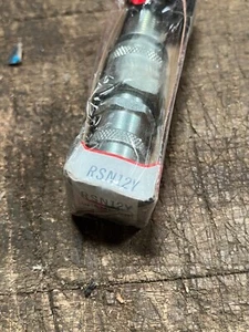 Passend für Militär V8 abgeschirmte Land Rover Zündkerze RSN12Y ERC9136 G20 - Bild 1 von 5