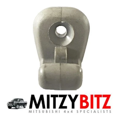 Sun Visor Clip Catch for Mitsubishi MONTERO SPORT K97WG MK1 2.8D - Image 1 of 4