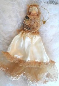 Vintage Ornament - HÄNGENDE VIKTORIANISCHE DAME HÄLT BABY - 9" - KOSTENLOSER VERSAND - Bild 1 von 4