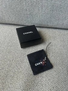 Chanel Union Jack Charm  - Bild 1 von 4
