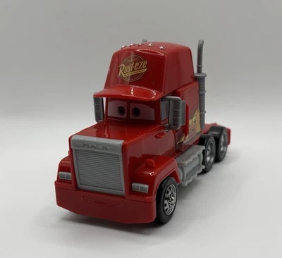 Figura Semirremolque Retro Exclusivo Coches 3 Mack Rojo Juguete Disney Pixar 2021 Foto 1 de 4