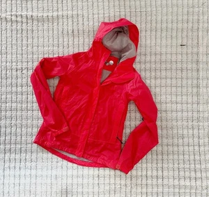 McKinley Aquamax Pro Windbreaker Jacket Small Red Allison Style In Hibiscus - Bild 1 von 4