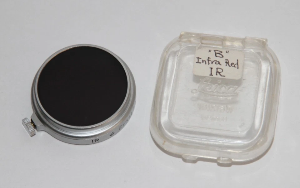 E.Leitz Wetzlar Leica IR  FEOOG   A36 36MM Clamp On Filter Chrome Ring - Image 1 of 4