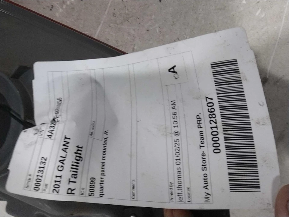 Used Right Tail Light Assembly fits: 2011 Mitsubishi Galant quarter panel mounte - Image 1 of 4