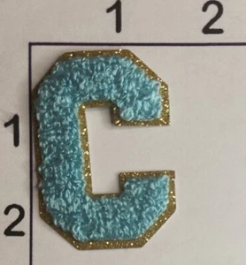 Parche Turquesa 2" Letra "C" Bordado Chenilla Hierro en Alfabeto - Imagen 1 de 1