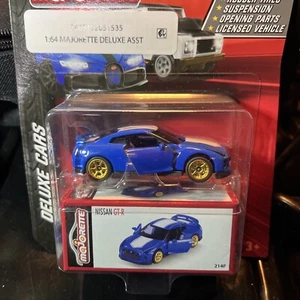 NUOVO 2023 Majorette ~ Car Deluxe Nissan GT-R Cerchi Oro Blu Chase - Foto 1 di 5