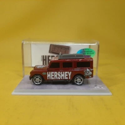 Matchbox '65 LAND ROVER GEN II SAFARI Red HERSHEY (WANGSTAR CUSTOM) REAL RIDERS - Image 1 of 4