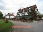 PHOTO  THE CROWN - COOKHAM THEY MAY NOT HAVE A VIEW OF THE RIVER BUT THEY DO HAV