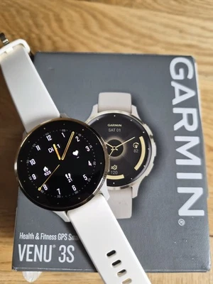 Garmin Venu® 3S Smartwatch French Grey/Soft Gold 41mm - Bild 1 von 4