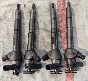 03L138277J Inyector diésel  AUDI A4 (8K) 2.0 TDI FAP (105 Kw) Ber. 4p/d/1968cc - Picture 1 of 6