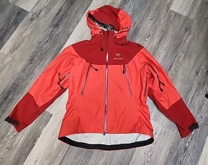 Vintage Arcteryx Womens Jacket Gore-Tex XCR Hooded Full Zip Coat Parks Red Large - Picture 1 of 13