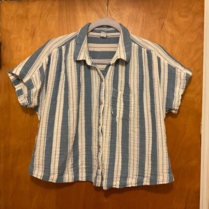 Old Navy Shirt Women’s Sz XS Blue White Striped Short Sleeve Button Up Blouse - Picture 1 of 10