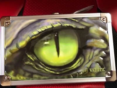 Блокировка Vaultz и Коробка для Карандашей с Ключами - ВЫБОР Акулы, Сердца, Котенка, Глаза - Изображение 1 из 4