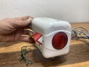 VINTAGE 1950'S DELTA 4-WAY DIRECTIONAL SIGNAL BICYCLE REAR LIGHT - Picture 1 of 20