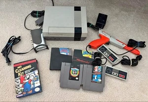 1985 Original NES Nintendo System Bundle - Console Tested Authentic & Cleaned - Picture 1 of 10