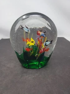 Vintage Fisch Aquarium Szene großer schwerer Glas Briefbeschwerer ~ 6 Pfund Und 7" groß - Bild 1 von 5