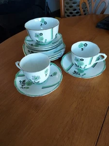 rare Royal Albert 'Lido' Art Deco Green and Black Floral Square China Cup Plate - Picture 1 of 5