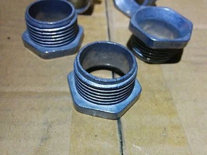 (1 pieza) Accesorio de tubería eléctrica de 3" pezón de conducto rígido - Imagen 1 de 3