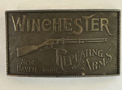 Hebilla de cinturón de latón para rifle Winchester de colección años 70 New Haven Conn. Foto 1 de 4