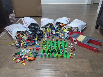 HUGE LEGO Bricks & Minifigure Lot 13 Lbs 50 Minifigs DC, Ninjago, City, Etc - Image 1 of 4