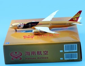 JC Wings 1:400 Hainan Airlines Boeing 787-9 Panda pressofuso modello B-1343 flap down - Foto 1 di 11