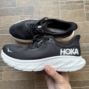 Zapatos para correr Hoka One One para mujer Arahi 7 AMPLIOS talla US 8 D UK 6,5 BWHT 1147890 - Imagen 1 de 11