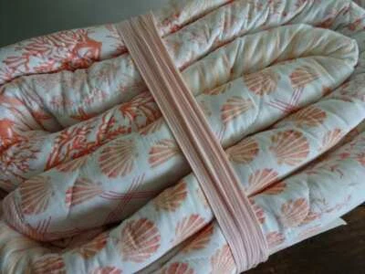 LAURA ASHLEY КОРАЛЛОВЫЙ ПРИБРЕЖНЫЙ ПЭЧВОРК раковины цветочные полоски KING QUILT комплект 3шт - Изображение 1 из 4