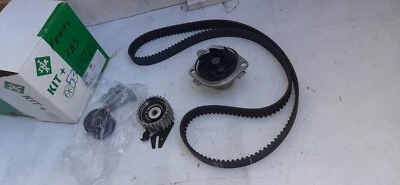 KIT DISTRIBUZIONE POMPA ACQUA PER ALFA ROMEO 159 FIAT CROMA 530062430 - Imagen 1 de 3