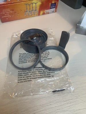 NUTRIBULLET Blender Spare Parts 3 Pack Blade 2 Way Cup Handles Lid Grey Plastic - Image 1 of 4