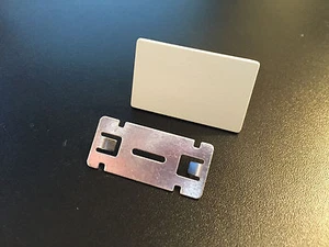 Placa cubierta de ranura PowerMac 6400 6500 A/V Apple Power Macintosh 815-2390 en blanco - Imagen 1 de 3