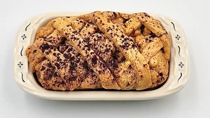 Plato para hornear miniatura Longaberger Collectors Club 9x13 con imitación horneada bueno  - Imagen 1 de 16