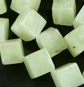 Nuevo cubo/diamante de jade serpentina natural de 12 mm 16" - Imagen 1 de 2