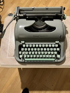 Seafoam Green Hermes Media 3 Typewriter - Picture 1 of 17