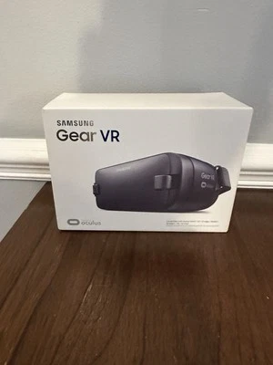 Samsung Gear VR Headset with Oculus - Image 1 of 4
