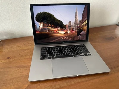 Apple MacBook Pro 16" (2019) – 2,6 GHz i7 / 16 GB / 1 TB SSD / Radeon Pro 5300M - Bild 1 von 4