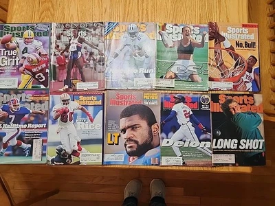 Lote de 10 Sports Illustrated de colección, Brett Favre, Doug Flutie, LT, Jerry Rice Foto 1 de 4