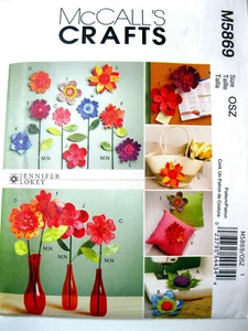 McCall M5869 DIMENSIONAL FLOWERS PILLOWS PINCUSHION Uncut FF 2009 - Picture 1 of 3