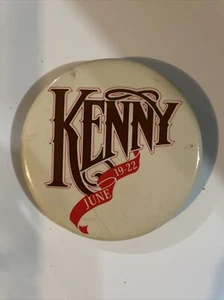 Kenny Rogers Concert Pin Back Button - Picture 1 of 2