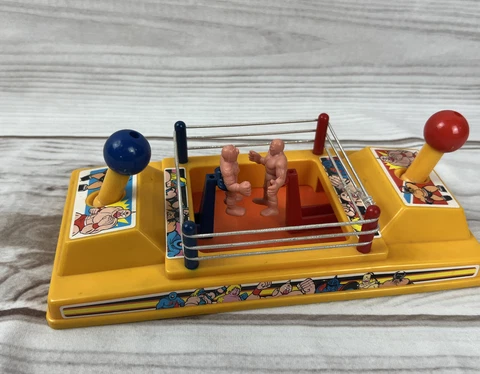 VTG RARE M.U.S.C.L.E. MUSCLE Men WRESTLING RING ARENA 1985 Action Figure Mattel Cover
