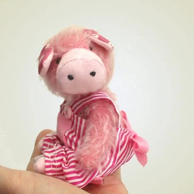 Tilly Piggy soft toy pig sewing pattern.   Makes a 5 inch dressed piglet - Image 1 of 4