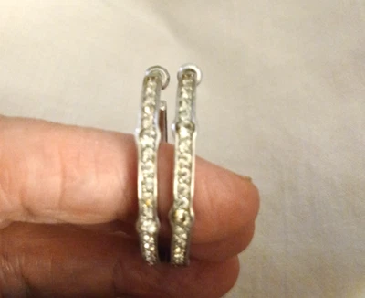 Monet Aro Tono Plata 1 1/4" Pendientes Cristales? pedrería? elegante Foto 1 de 4