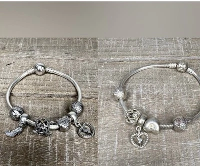 2 pulseras Pandora de plata de ley con 11 dijes de Disney Cinderella’s Carriage Foto 1 de 4