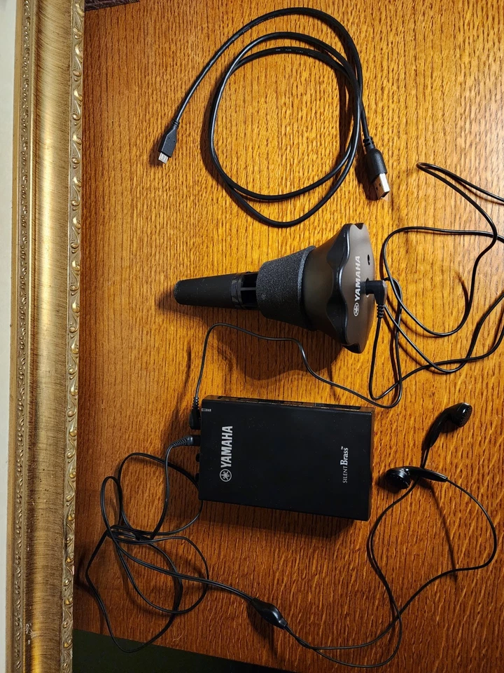 Yamaha STJ Personal Studio latão silencioso para trompete - Imagem 1 de 2